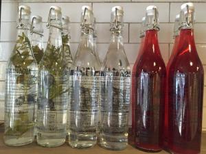 8a3bb6b9ba0700405fbc66d104ff0085-large