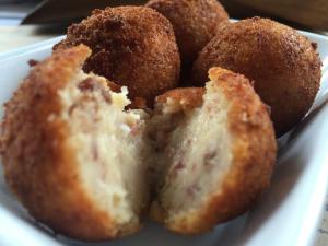 5373c859f6e487ea177b0d5423e21e3c-large