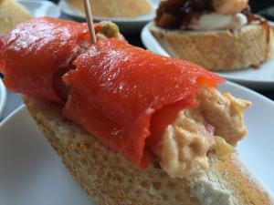 dcbf3b8cd51886d3af2f33fe1e25685b-large